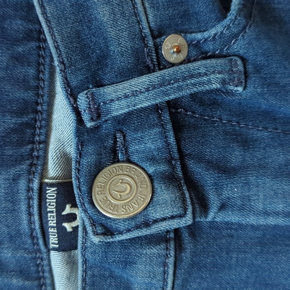 True Religion. Halle Mid-Rise Super Skinny Jeans. Size 23. - Picture 4 of 8